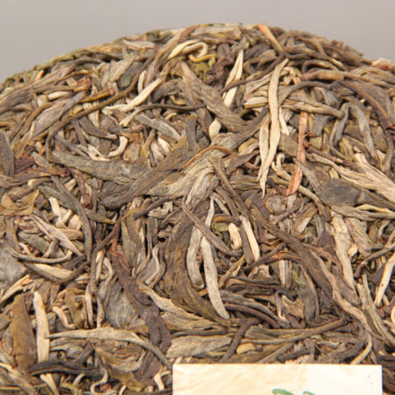 357g Natural Ancient Tree Pu'er Tea Cake Health Green Tealaobanzhang
