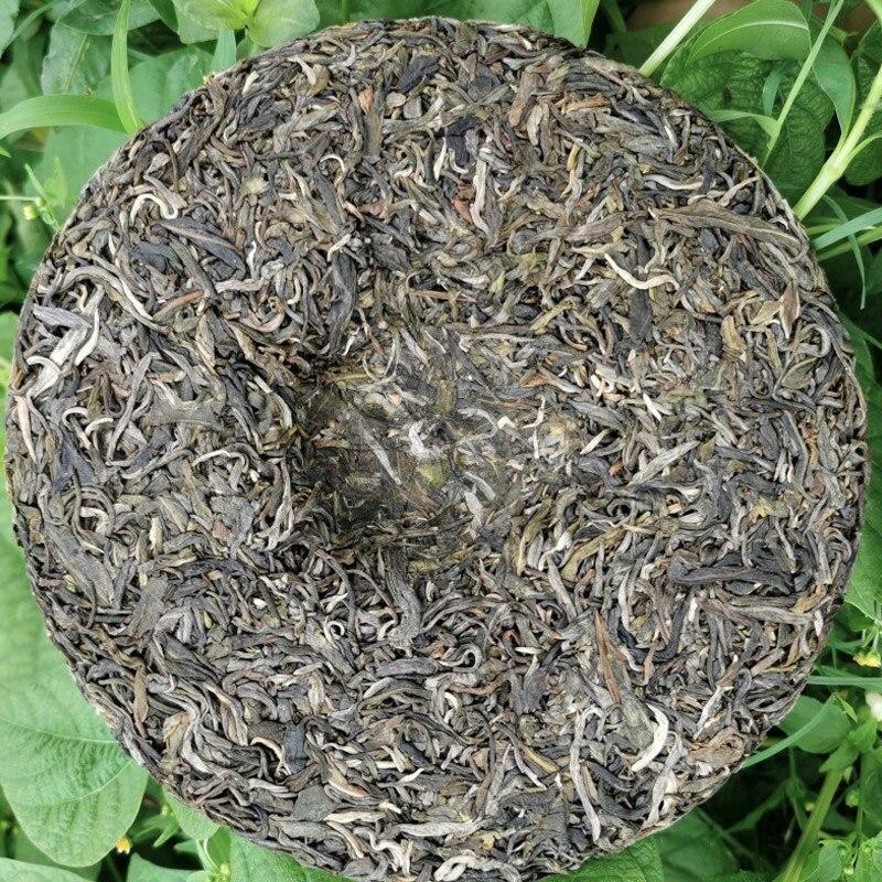 2020 Puerh Tea ''Gua Feng Zhai'' Ancient Tree Handmade Sheng Puerh Tea Cake 357g Secondary image