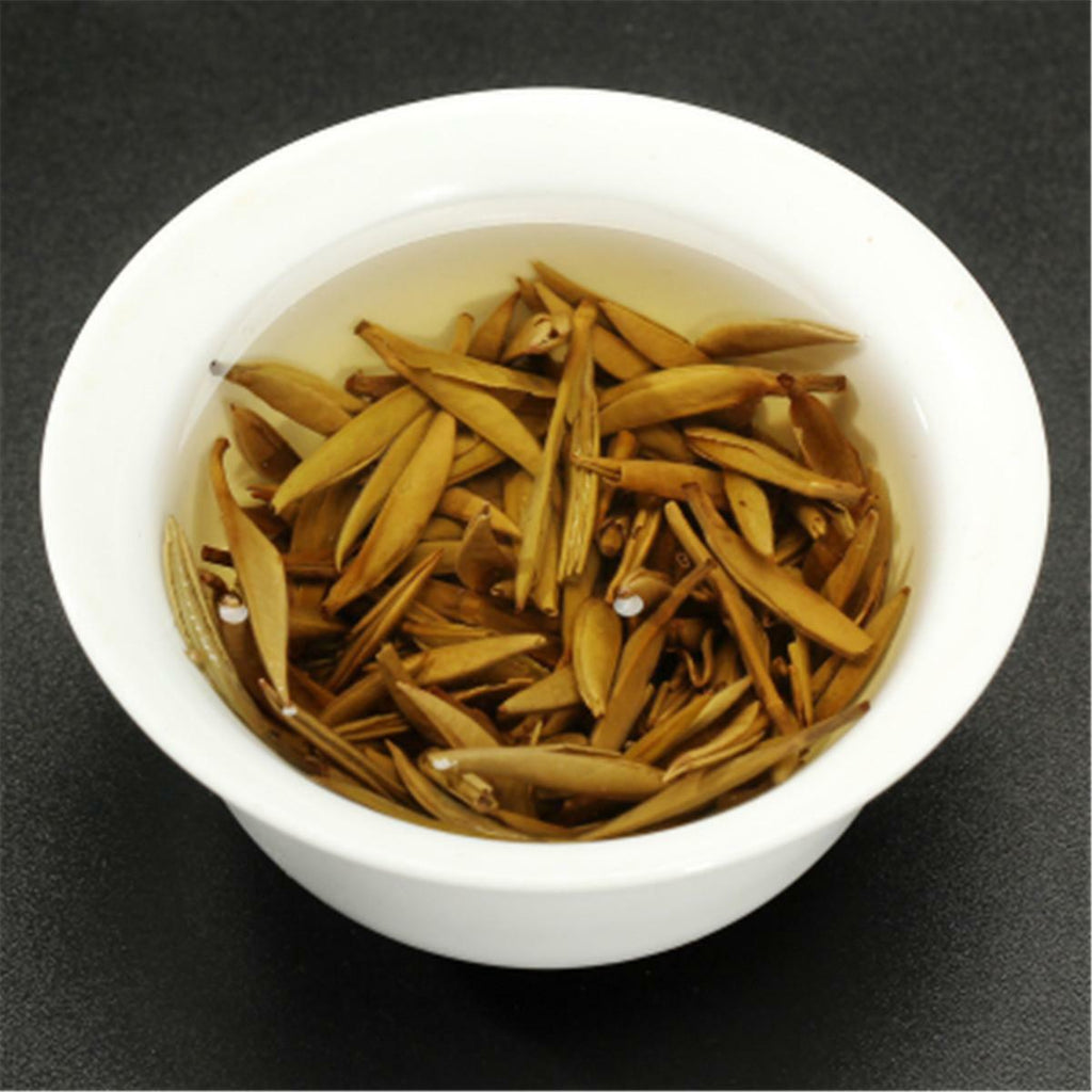 White Tea Loose Leaf Organic Silver Needle Bai Hao Yin Zhen  elizabeth arden Tea