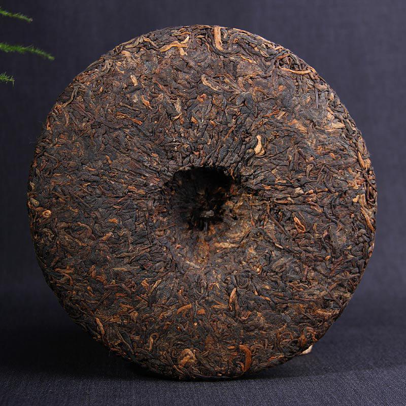 Yunnan Old Comrade Haiwan Shou Puer Tea，2018 LaoTongZhi 7578 Ripe Puer
