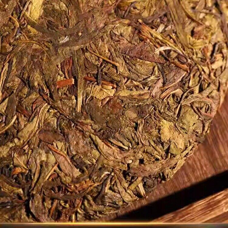 Digestive Aid Yunnan's 357g Golden - Leaf Spring Pu'er Raw Tea Certified Organic Main image