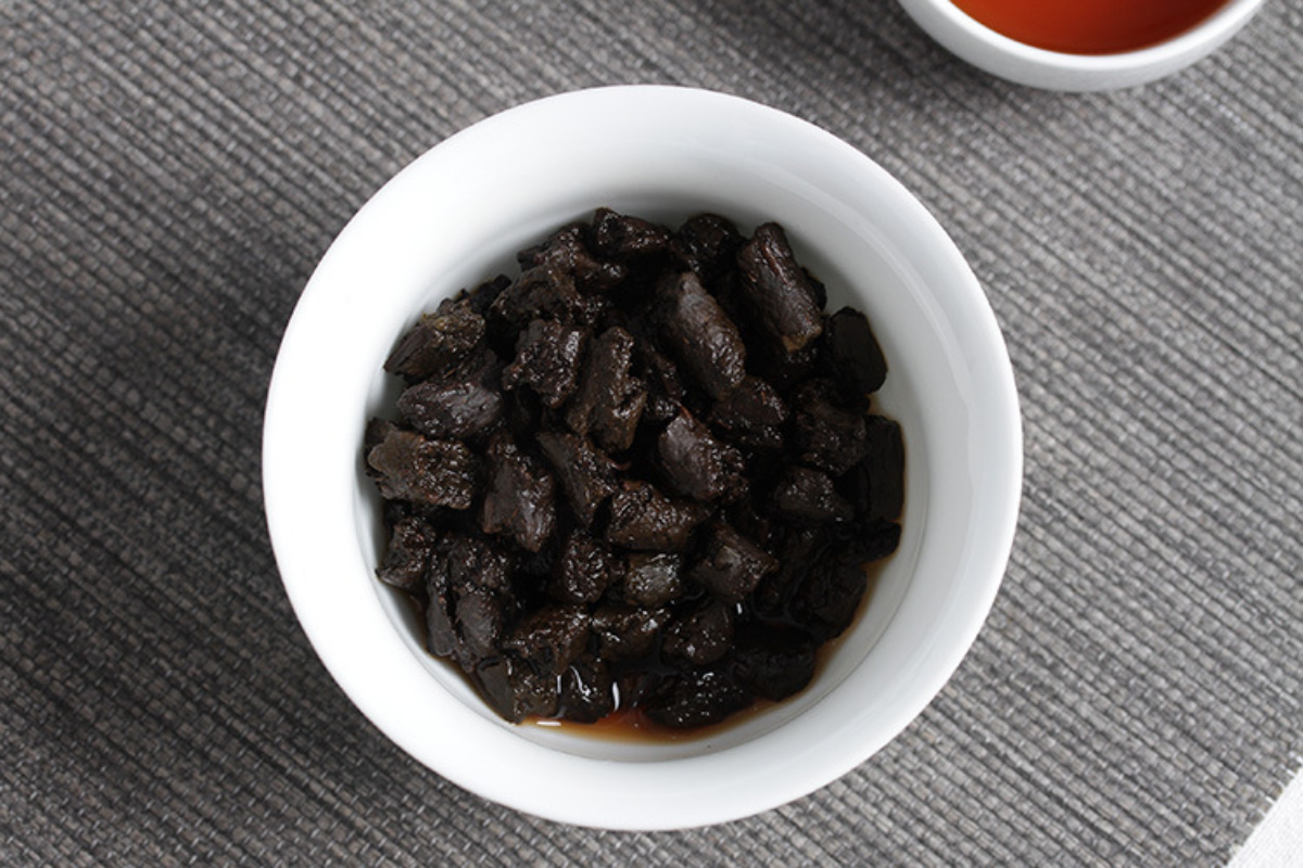 500g/Tin Yunnan Pu'er Tea Menghai Ripe Tea Jujube Tea Fossil Crushed Silver