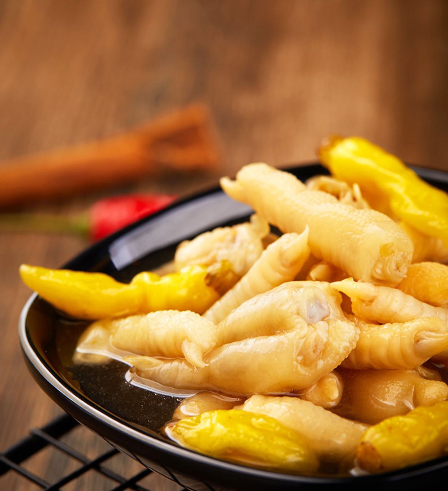 Spicy Chongqing Specialty Snacks Youyou Pickled Pepper Chicken Feet