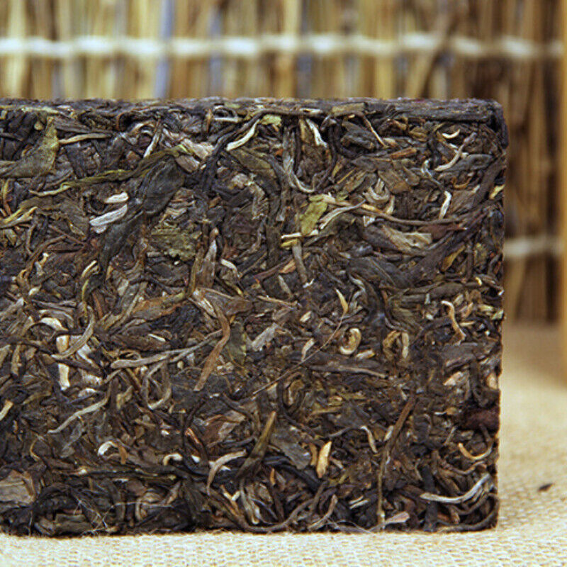 High Mountain Arbor Tree Yunnan Pu-erh Green Tea  Raw Pu'er Tea Brick Gift 250g