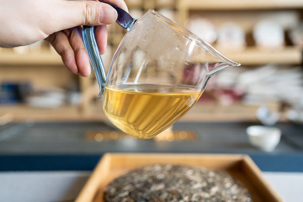 357g Yiwu Zhengshan Pu'er Raw Tea Cake Yunnan Ancient Pu'er Seven Seed Cake Tea