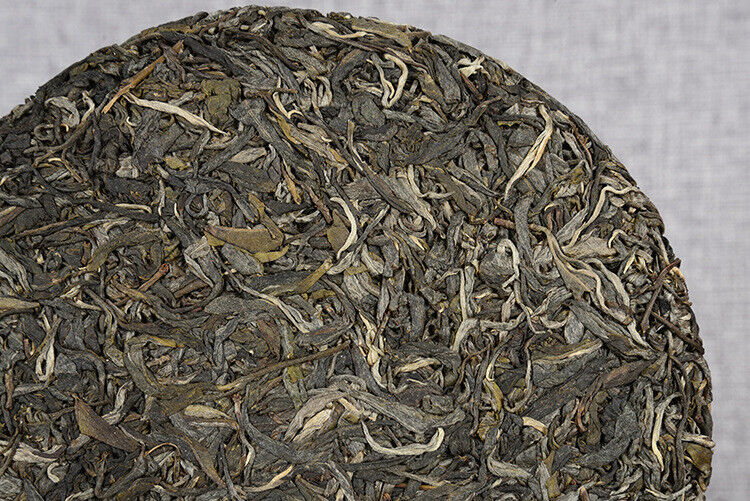 Yunnan Pu'er Tea 357g Icelandic Ancient Tree Raw Tea Cake