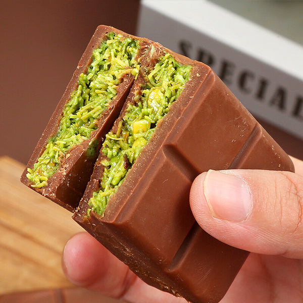 Dubai Pistachio Chocolate with Pure Cocoa Butter 🍫 Popular Snack Recommendation