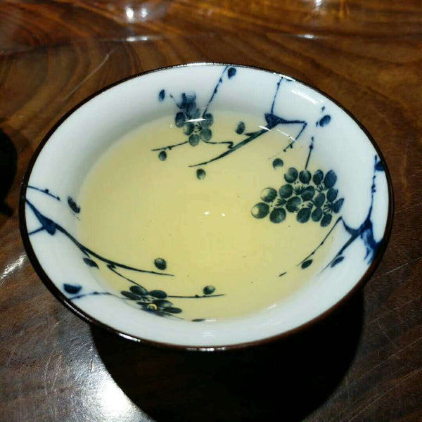 Yunnan Pu'er Tea Cake First Spring High Altitude Seven Cake Raw Tea 357g/12.59oz