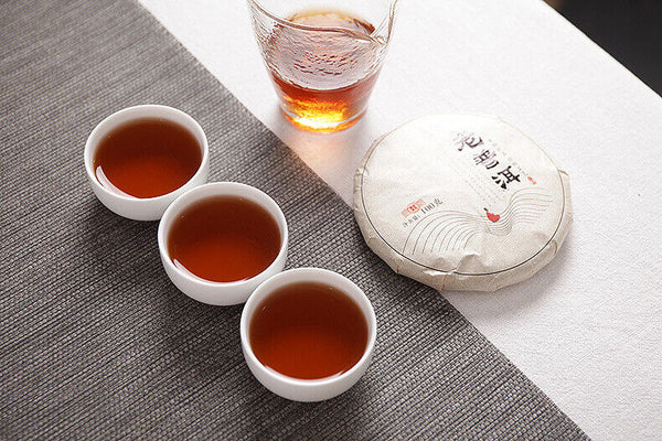 Yunnan Pu'er Tea Menghai Ripe Tea 100g Old Pu'er Ripe Cake Big Tree Old Tree