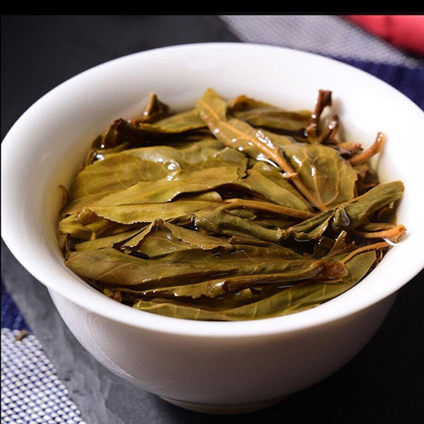 357g Natural of Menghai Yunnan Pu'er raw tea: from a premium tea region