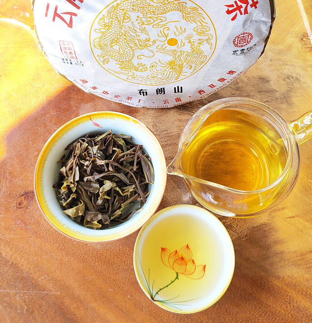 Yunnan Menghai Pu'er Tea Brown Mountain Early Spring Arbor Pu'er Raw Tea Cake
