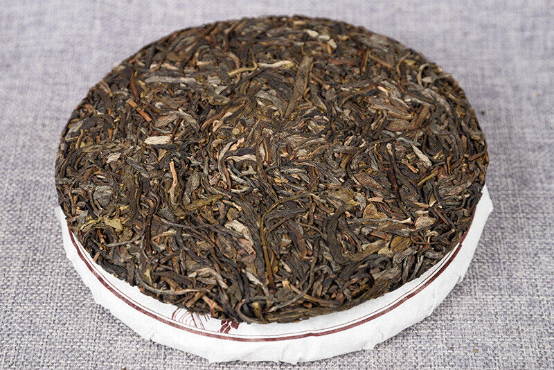 High Quality Yunnan Tea Yiwu 357g Raw Tea Cake 云南茶叶 易武凤凰窝 357克生茶饼