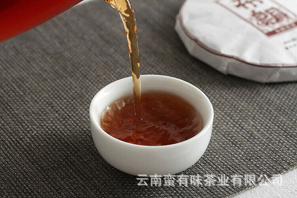 Yunnan Pu'er Tea Big Tree Old Tree Tea 100g Brown Ripe Cake (Chong)
