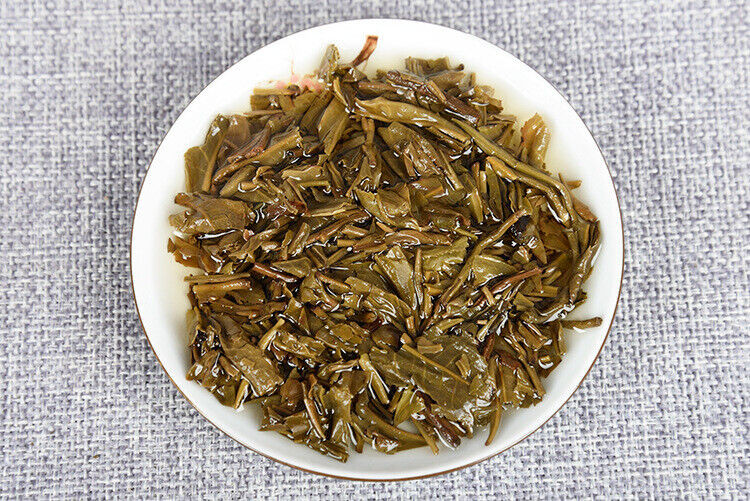 Yunnan Pu'er Tea Early Spring Raw Tea 100g Cake Tea Icelandic Raw Cake Tea