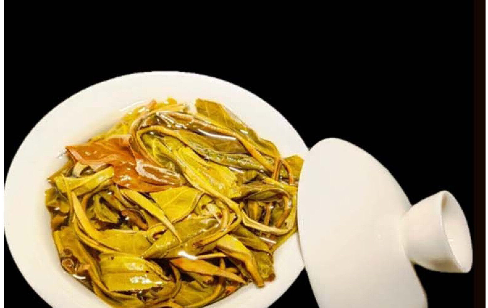 Yunnan Tea Nannuo Mountain Pema Ancient Tree First Spring Pu'er Raw Tea 100g