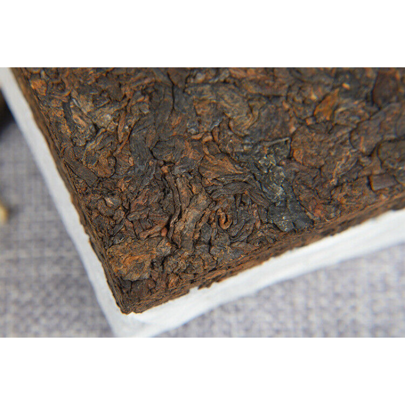 Natural Black Tea Pu-erh Tea Old Tea Head Golden Bud Brick Ripe Tea Brick 250g