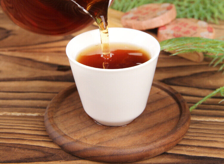Fragrant Flower Tea Yunnan Pu-erh Tea Cake with Rose Petals Aged Rose Pu-erh Tea