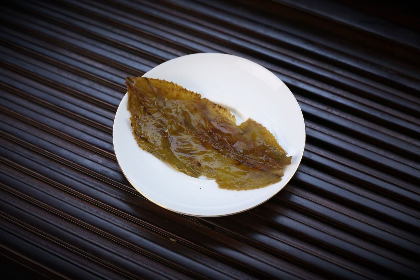 Lao Banzhang Golden Leaf Yellow Tablet Tea Yunnan Pu'er Tea Raw Tea 357g/12.59oz
