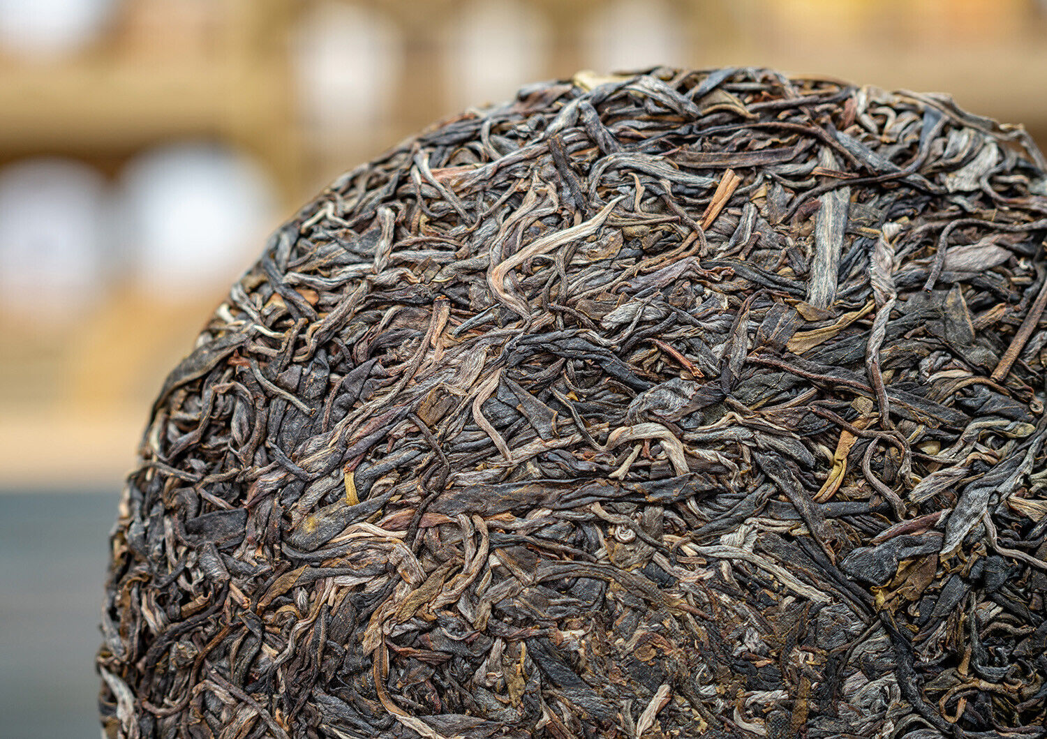 357g Yunnan LaoBanZhang Pu'er Raw Tea Cake Ancient Tree Puer Seven Seed Cake Tea