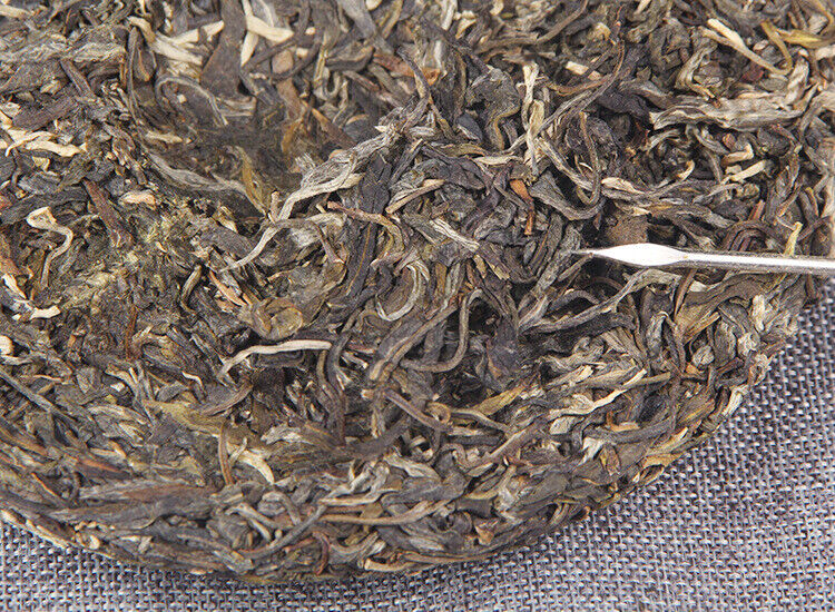 Pu-erh Tea Leaves Yunnan Pu-erh Tea 357g Raw Tea Cake Old Tree Pu-erh Tea Cake