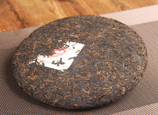 Long Yuan No. Pu'er Ripe Tea Cake Ancient Tree Yunnan Seven Seeds Cake 380g/cake