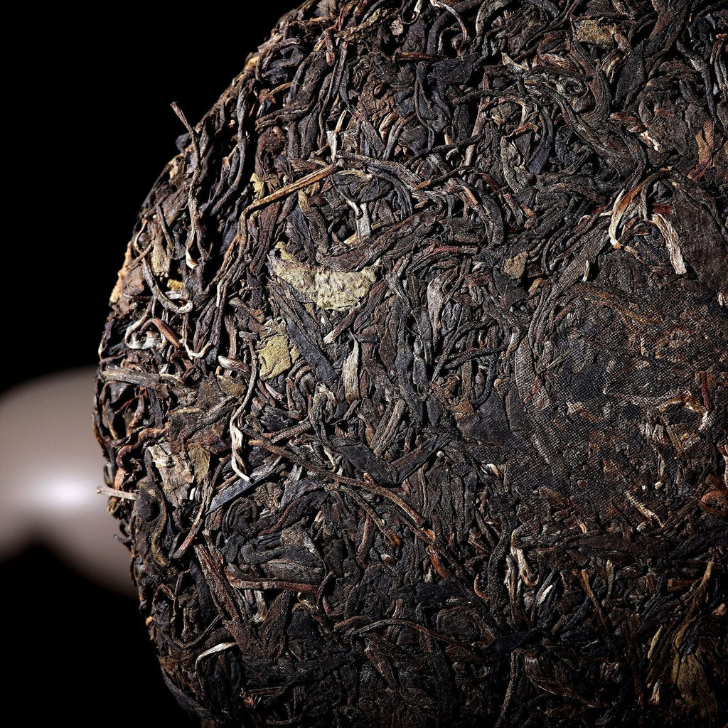 Healthy Drink High Quality Yunnan Pu'er Tea Raw Tea 357g