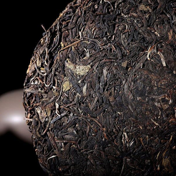 Healthy Drink High Quality Yunnan Pu'er Tea Raw Tea 357g