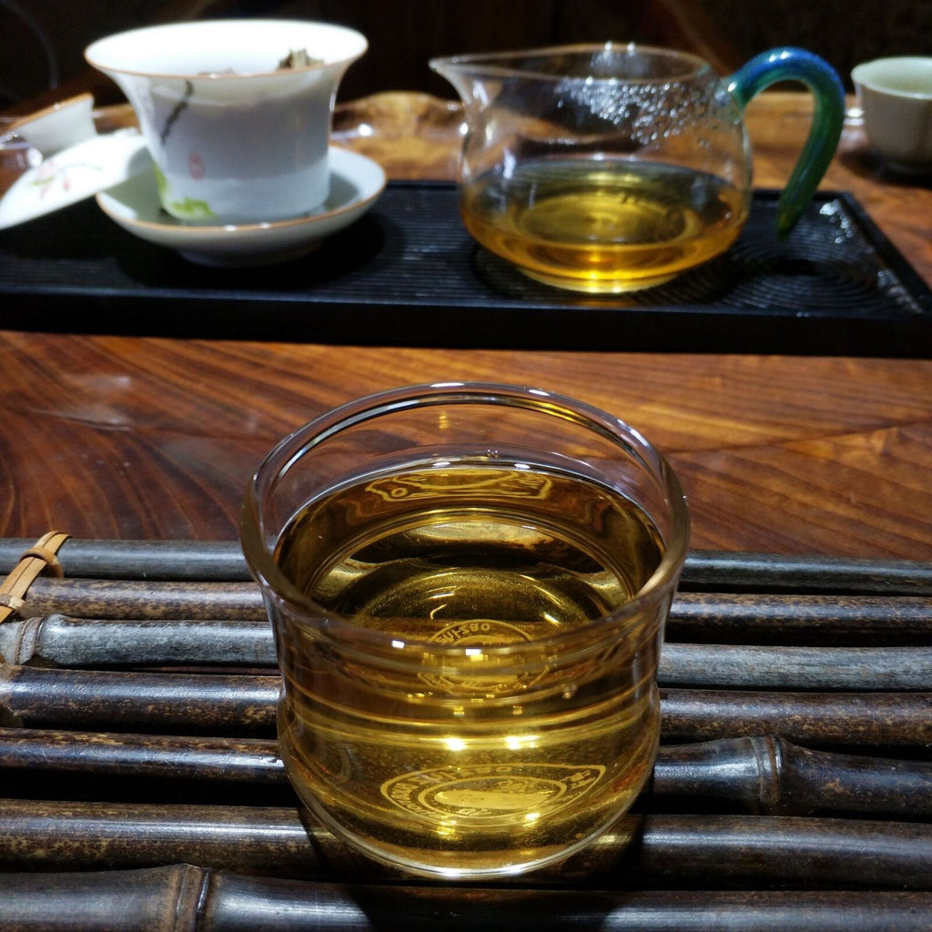 Menghai Old Tea Yunnan Seven Seeds Cake Chen Xiang Raw Tea 357g/12.59oz
