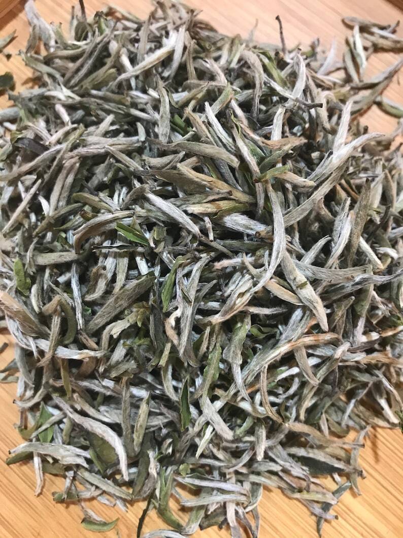 White Tea Bai Hao Yin Zhen Silver Needle White Loose Leaf Tea 100g Secondary image