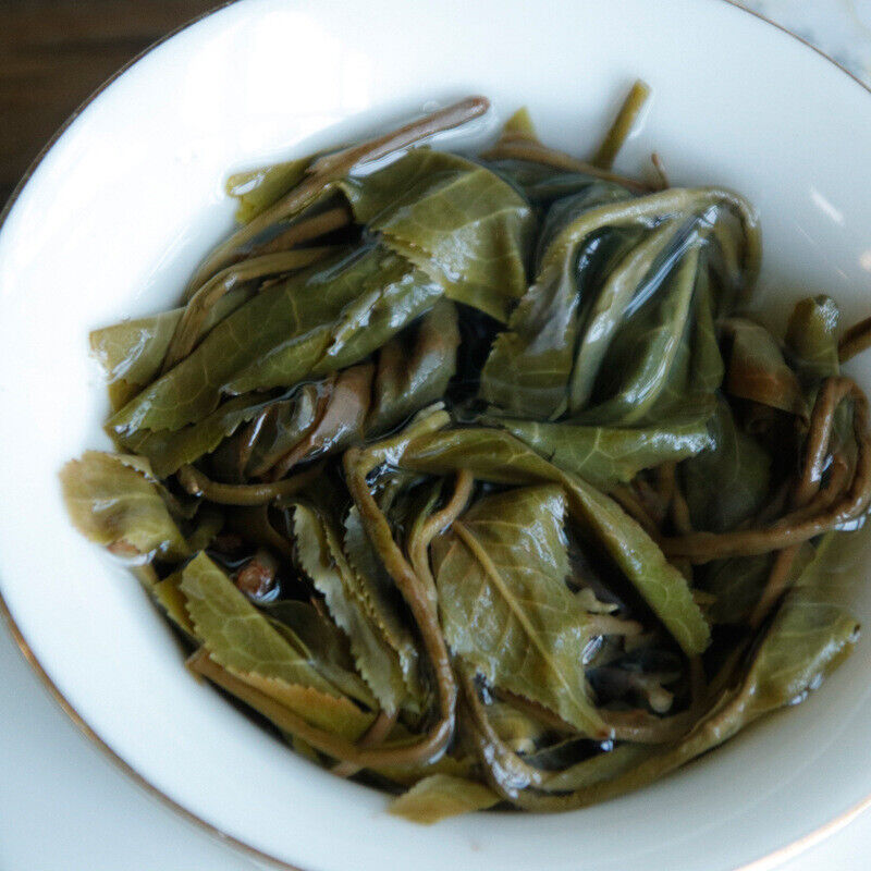 Plum turnip potted pond ancient tree raw tea cake cold plum aroma and deep charm