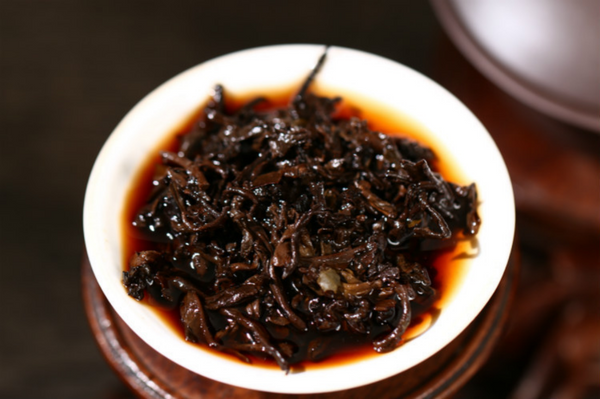 Yunnan Pu'er Tea 100g Ripe Cake Aged Old Tree Tea Golden Bud Ripe Tea