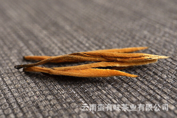 500g Yunnan Yunnan black tea Fengqing big gold needle honey golden needle tea