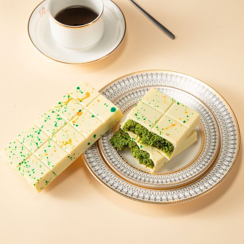 Dubai Style Pistachio Sandwich Chocolate