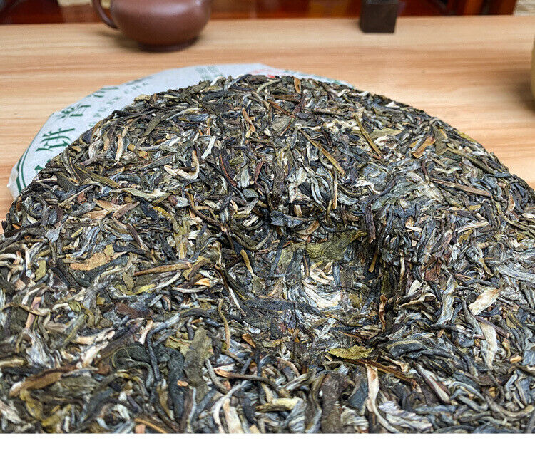 Yunnan Pu'er Tea Cake Raw Pu'er Tea Lao Banzhang Ancient Tree Tea 357g