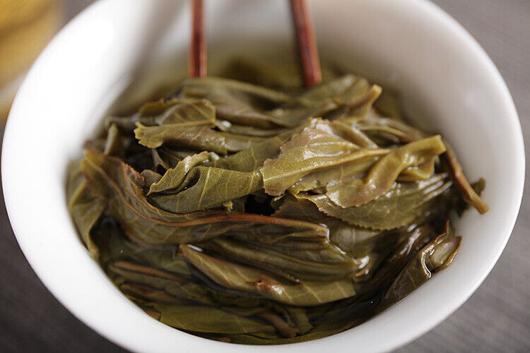 Yunnan Pu'er tea 50g small Icelandic raw tea cake seven cakes small cake tea