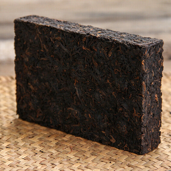 Ancient  Ripe Puer Tea Brick 7562  Menghai Dayi Pu-erh Tea Brick 250g/8.8oz