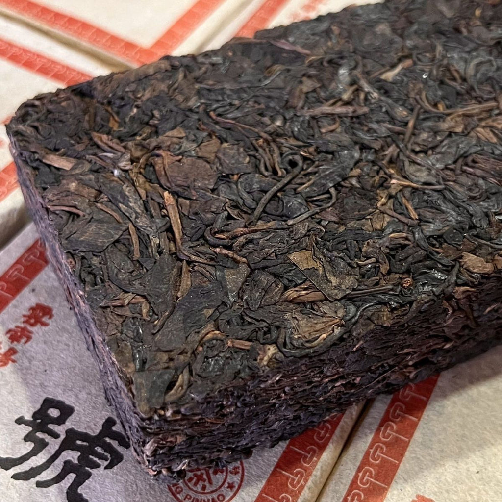 Yunnan Pu'er Tea 500g Lao Ban Zhang Raw Pu'er Tea Brick Dry Warehouse