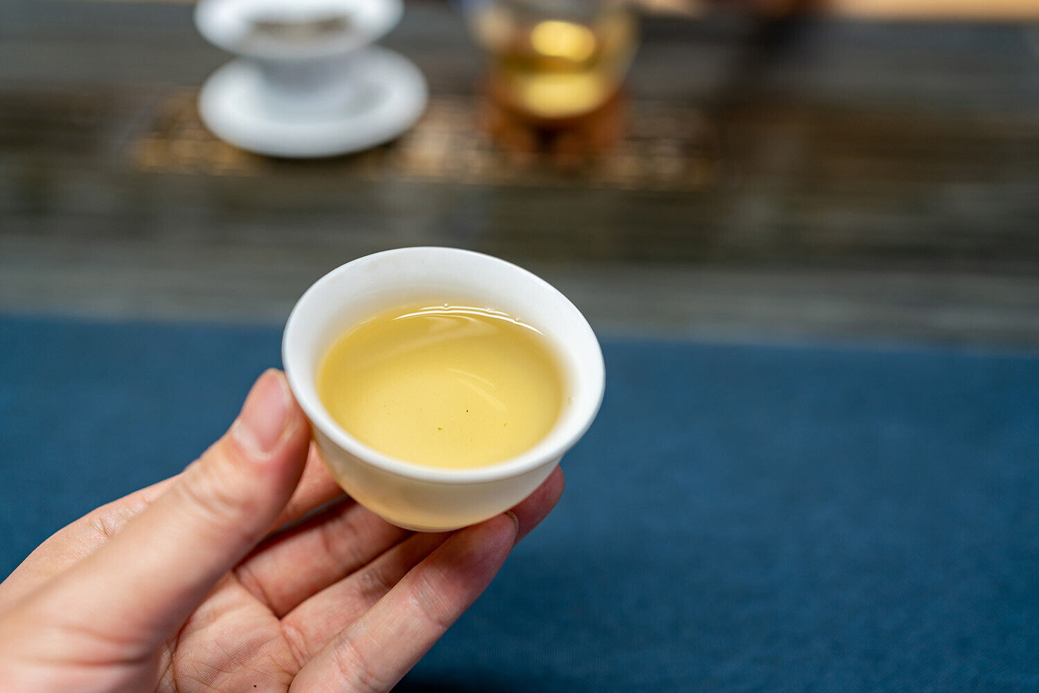 357g Old Banzhang Puerh Raw Tea Cake Yunnan Ancient Puerh Seven Seed Cake Tea
