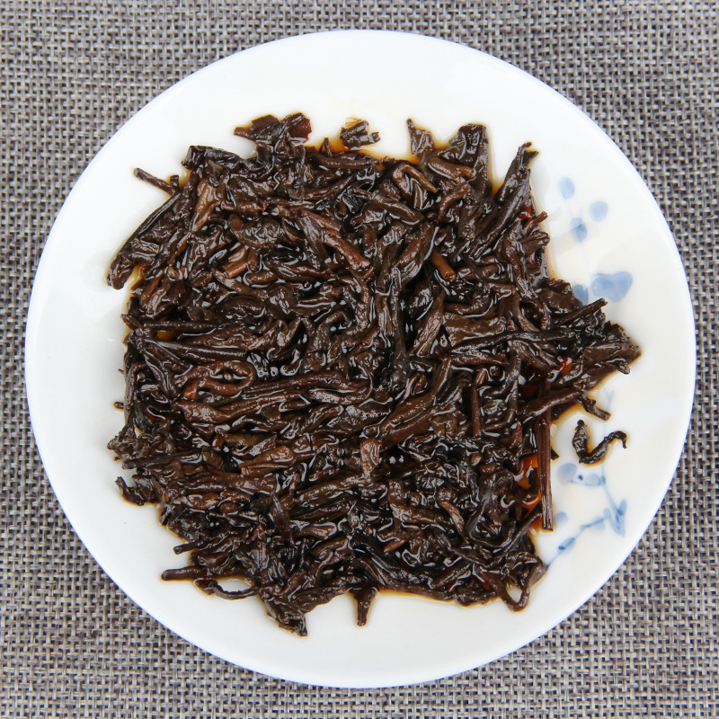 Pu'er Tea Factory Cloud Buds Pu'er Tea Ripe Tea Cake Yunnan Qizi Cha 400g/14.1oz