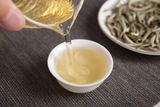 Pu'er raw tea white hair silver needle white hair single bud moonlight white tea