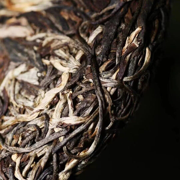 Yunnan Mannuo Pu'er Tea Raw Pu'er Tea Cake 200g Menghai Pu'er Tea Cake