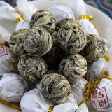 Thé blanc du Yunnan Jinggu Pekoe aiguille d'argent bourgeon de dragon