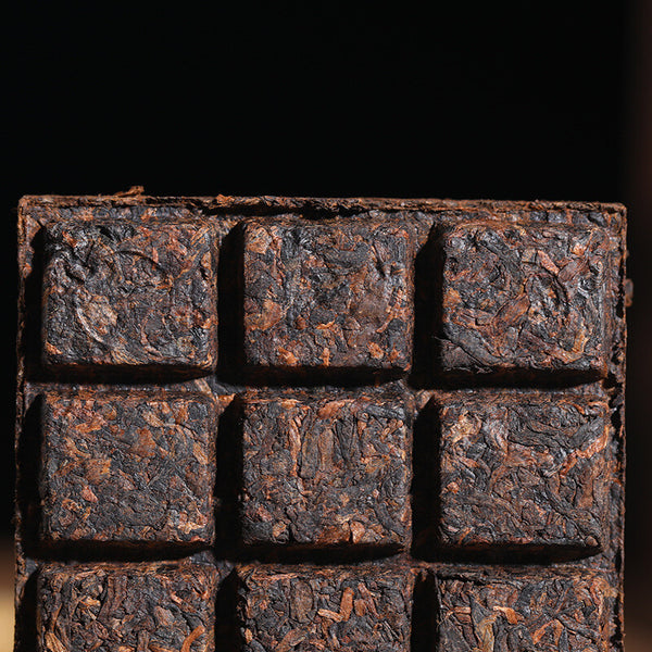 2018 Menghai Aged Tea Brick 200g Hand-Torn Raw Pu-erh Tea from Menghai