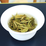 2025 Fuding New White Tea Flower Aroma Bai Mu Dan Cake High Mountain Spring Buds