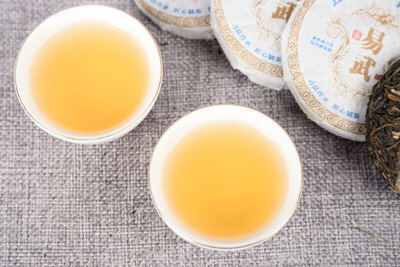 Yunnan Pu'er Tea Leaves Yiwu Tea Cake Raw Pu'er Tea Cake 50g