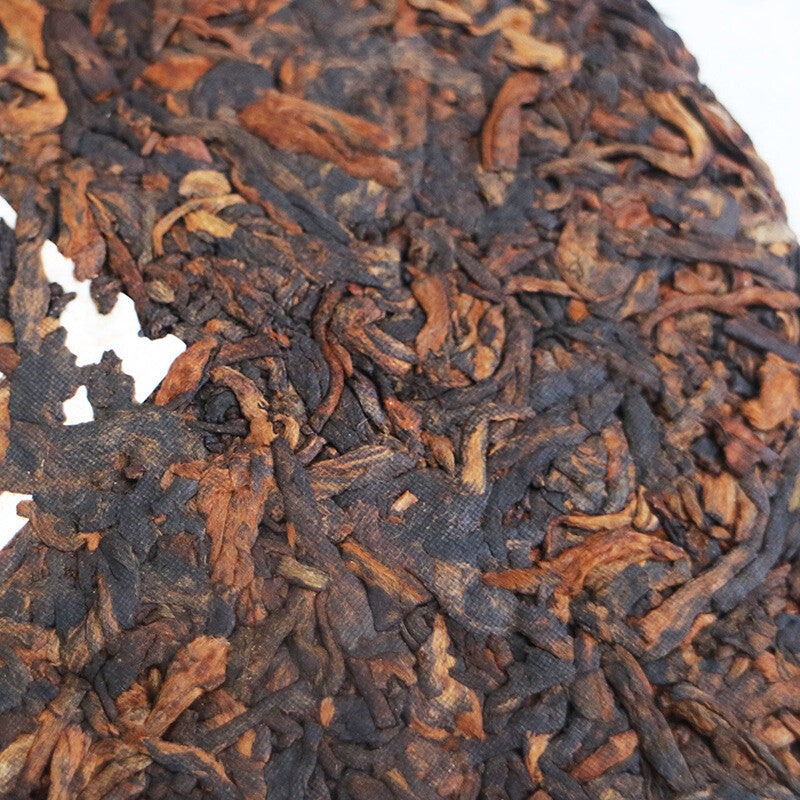 357g Old Man'e Pu'er Tea Cooked Tea Cake Menghai Brown Mountain Qizi Cake Secondary image