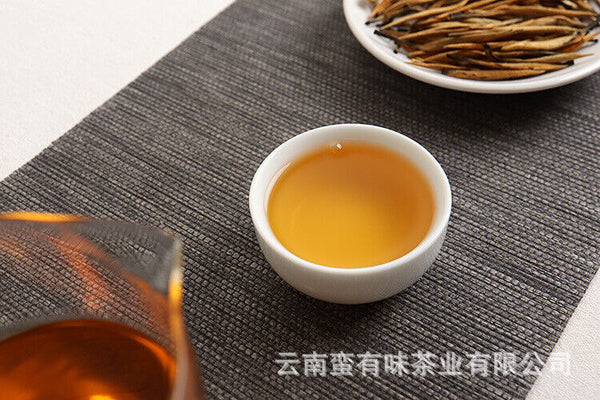 500g Yunnan Yunnan black tea Fengqing big gold needle honey golden needle tea