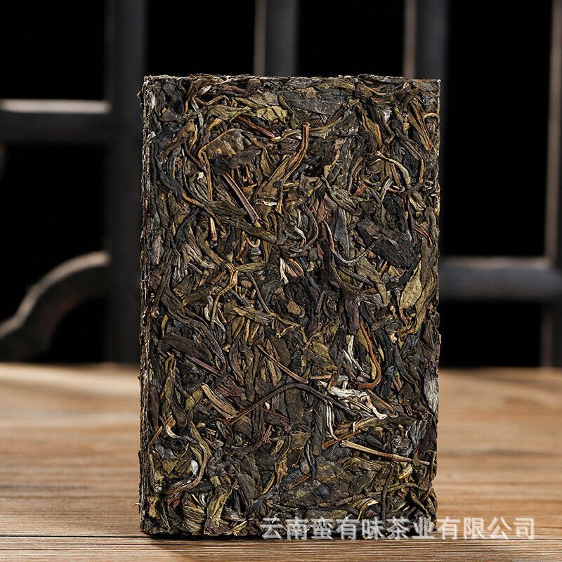 Yunnan Pu'er tea Lao Banzhang golden leaf raw tea 1pack of 4pieces 1bundle= 1kg Secondary image