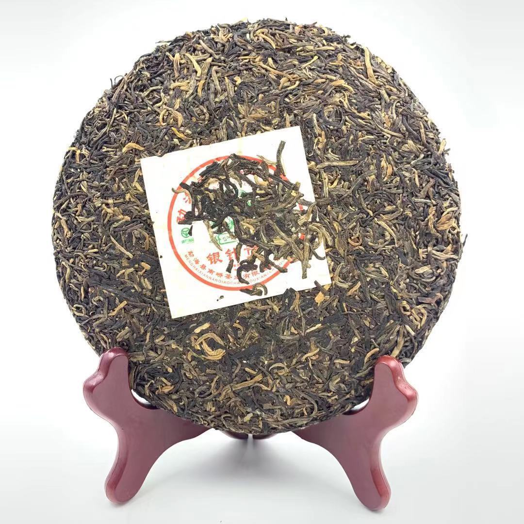 2006 Nanqiao Menghai Arbor Wild Tea Silver Needle Tribute Cake Raw Pu'er 250g Secondary image