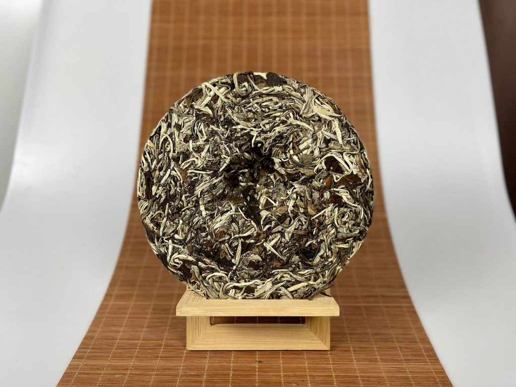 Yunnan Moonlight White Tea Cake White Pfingstrose 357g